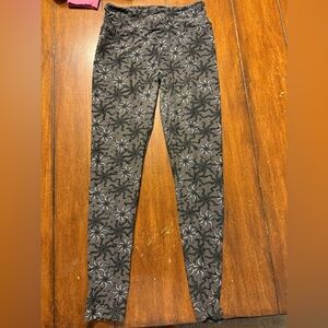 LuLaRo Black and White Swirl Leggings